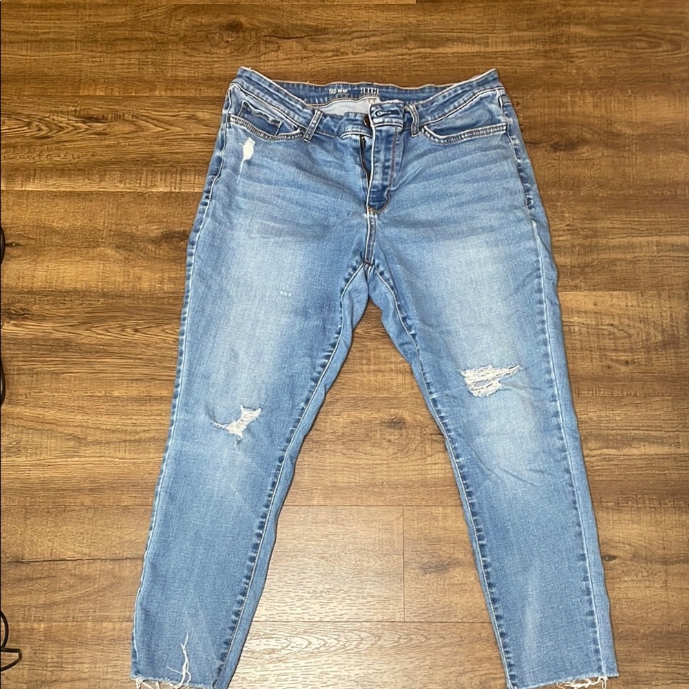 a.n.a Women's Light Blue Distressed Skinny Jeans
